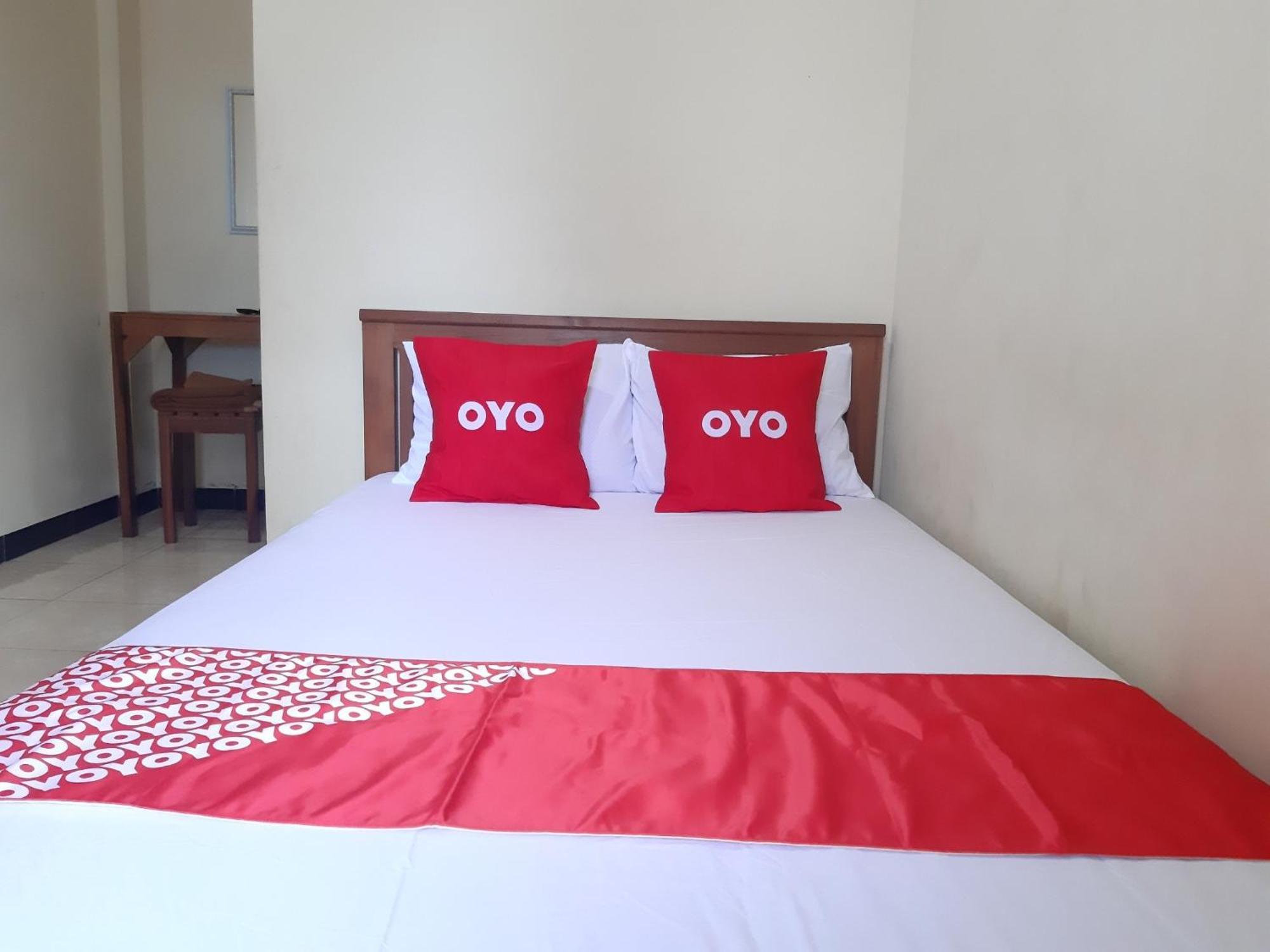 Oyo 2826 Panderman Residence Blitar Экстерьер фото