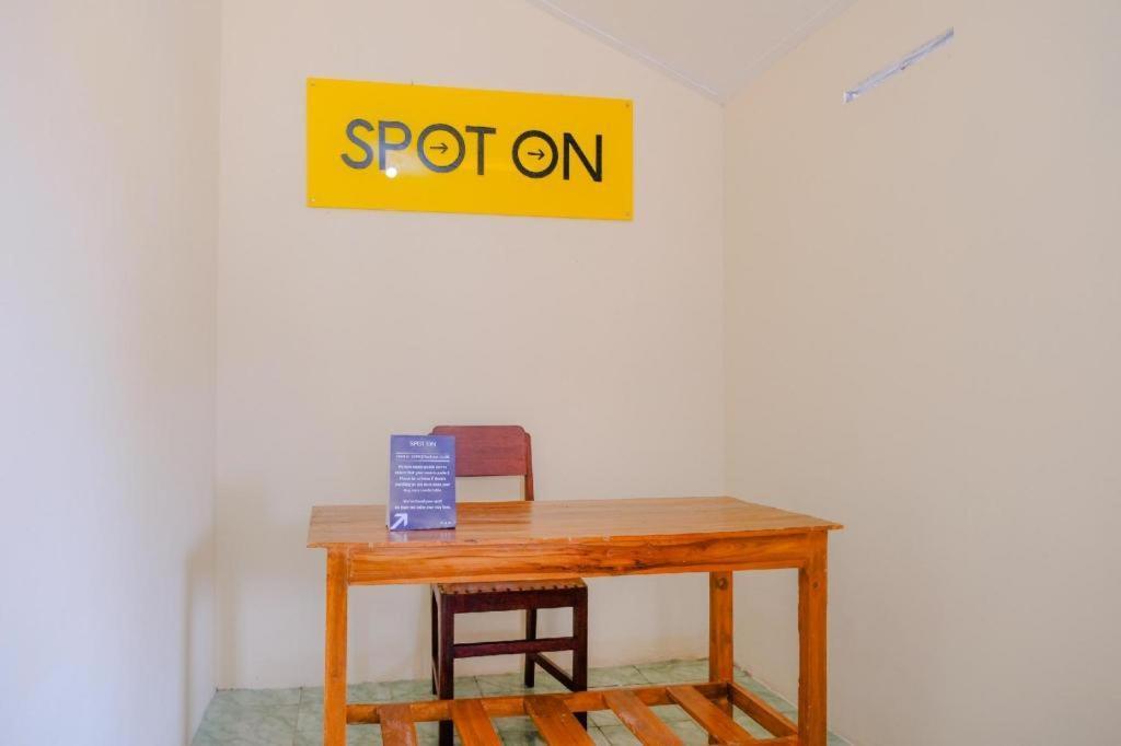 Oyo 2826 Panderman Residence Blitar Экстерьер фото