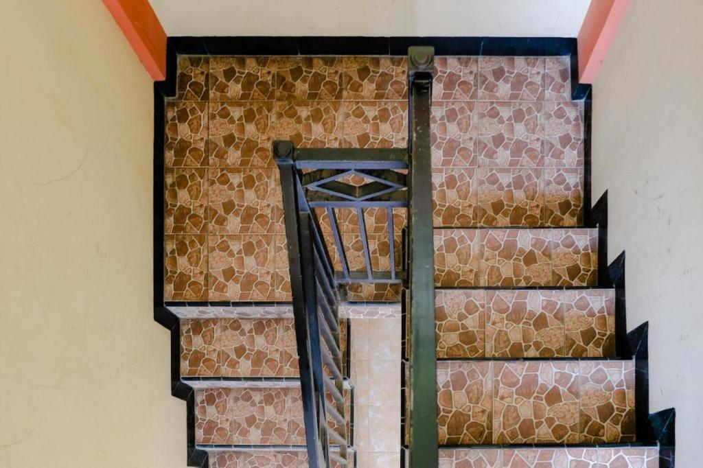 Oyo 2826 Panderman Residence Blitar Экстерьер фото